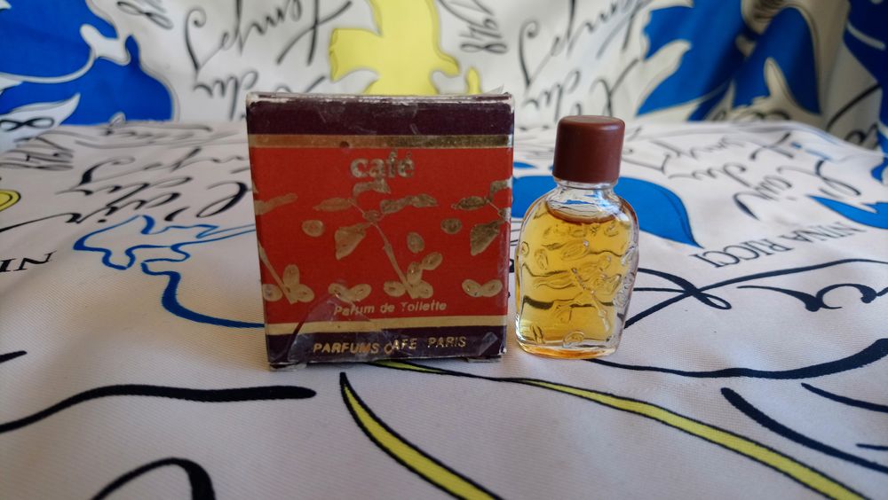 MINIATURE DE PARFUM 3 Trouy (18)