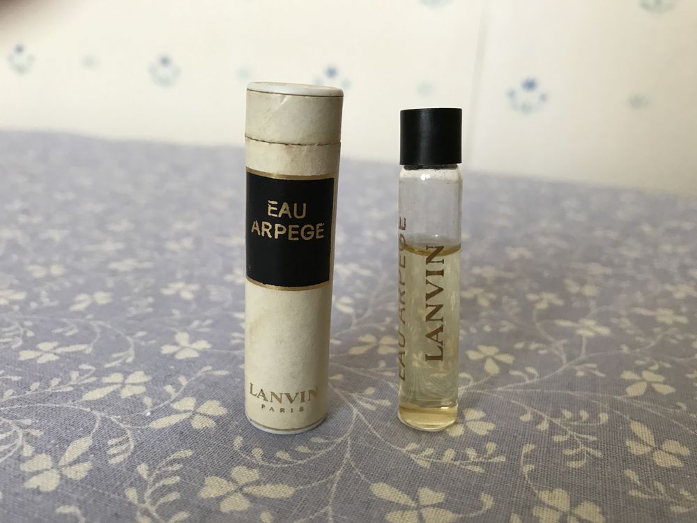 Miniature de parfum 8 Vincennes (94)