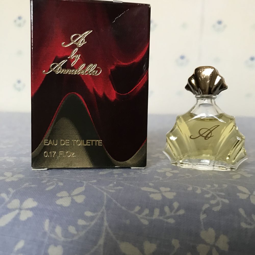 Miniature de parfum 5 Vincennes (94)