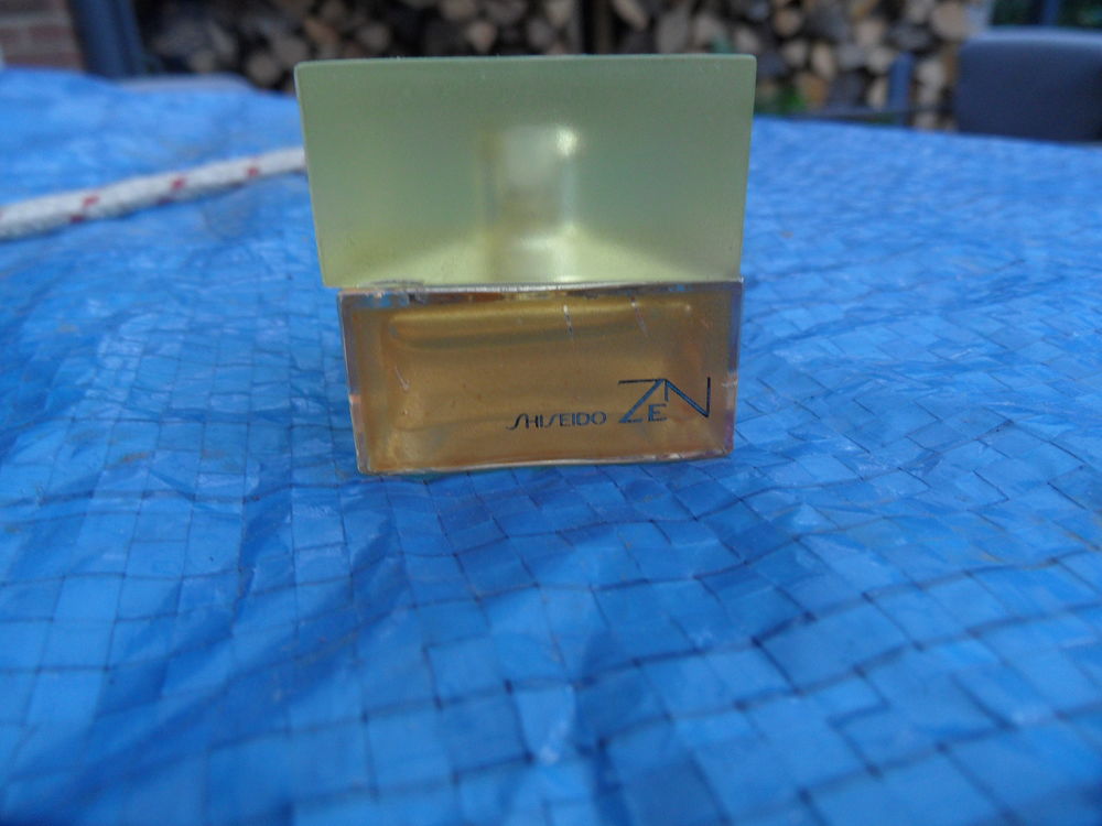 miniature de parfum 2 Combs-la-Ville (77)