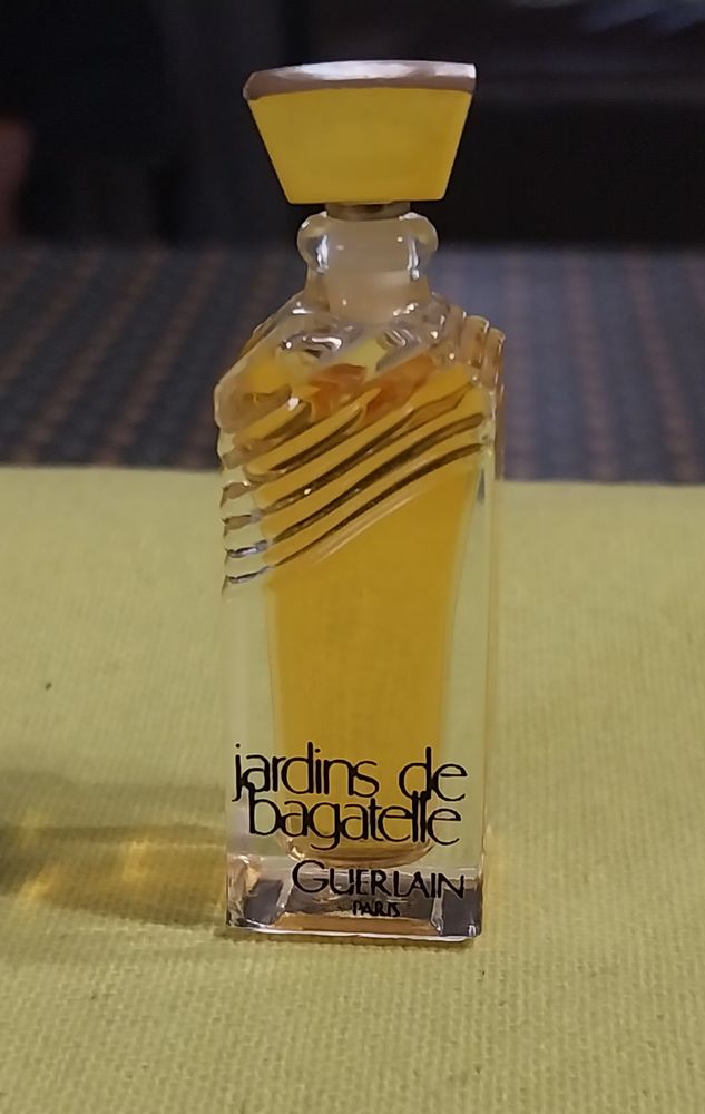 Miniature de parfum 5 Saint-Michel-des-Andaines (61)