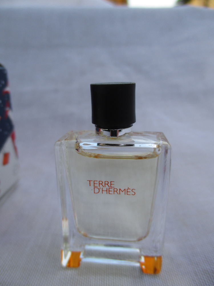 Miniature d'Eau de Toilette  Terre d'Herm�s  - Neuve 15 La Fert�-Alais (91)