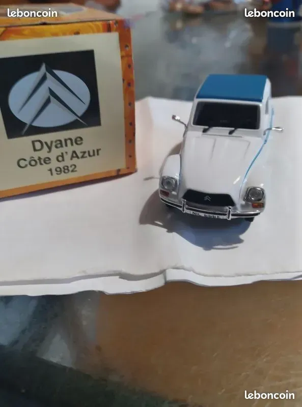 MINIATURES NOREV 1/43 12 Valleiry (74)