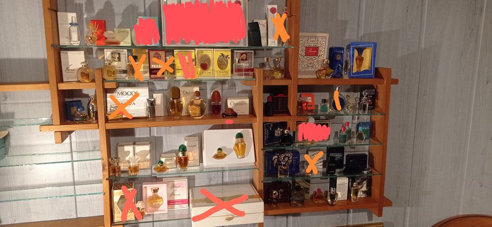 Lot n�2 miniatures de parfum de collection 2 Porcelette (57)