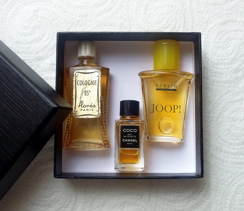 Lot 3 miniatures de parfum dans un joli coffret 12 Cagnes-sur-Mer (06)