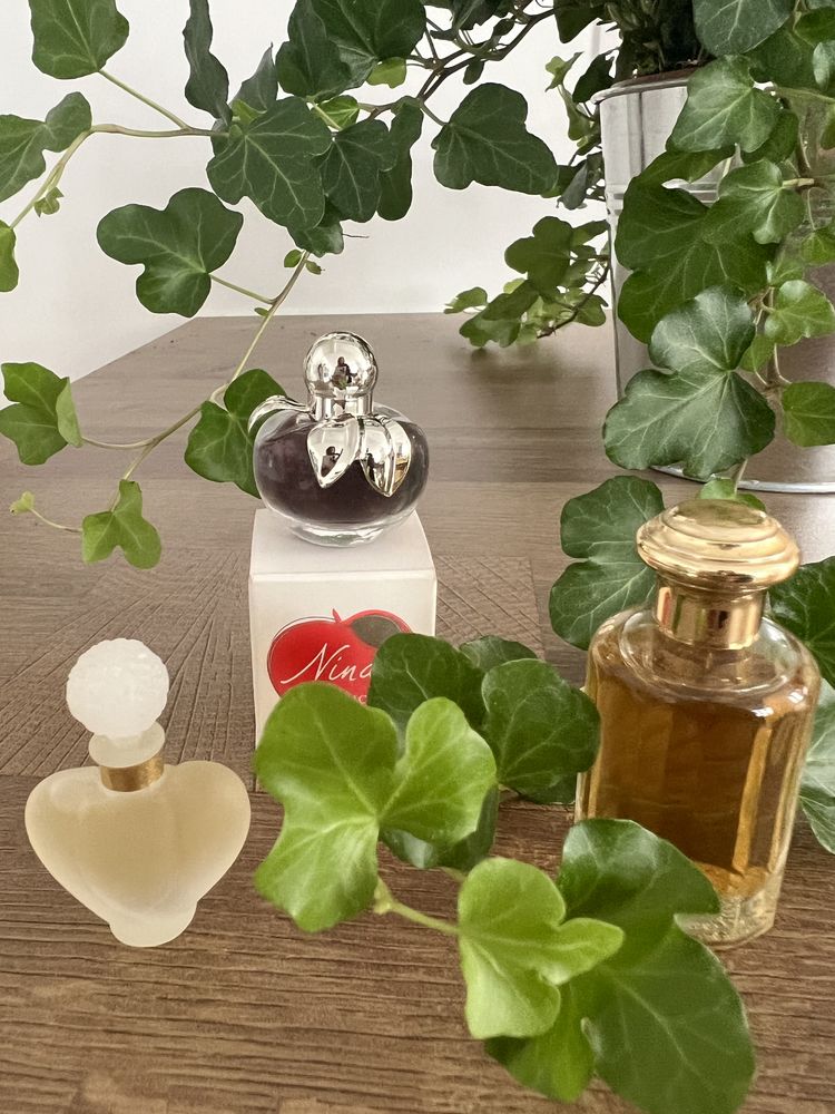 Lot de 5 miniatures de parfum NINA RICCI 50 Paris 18 (75)