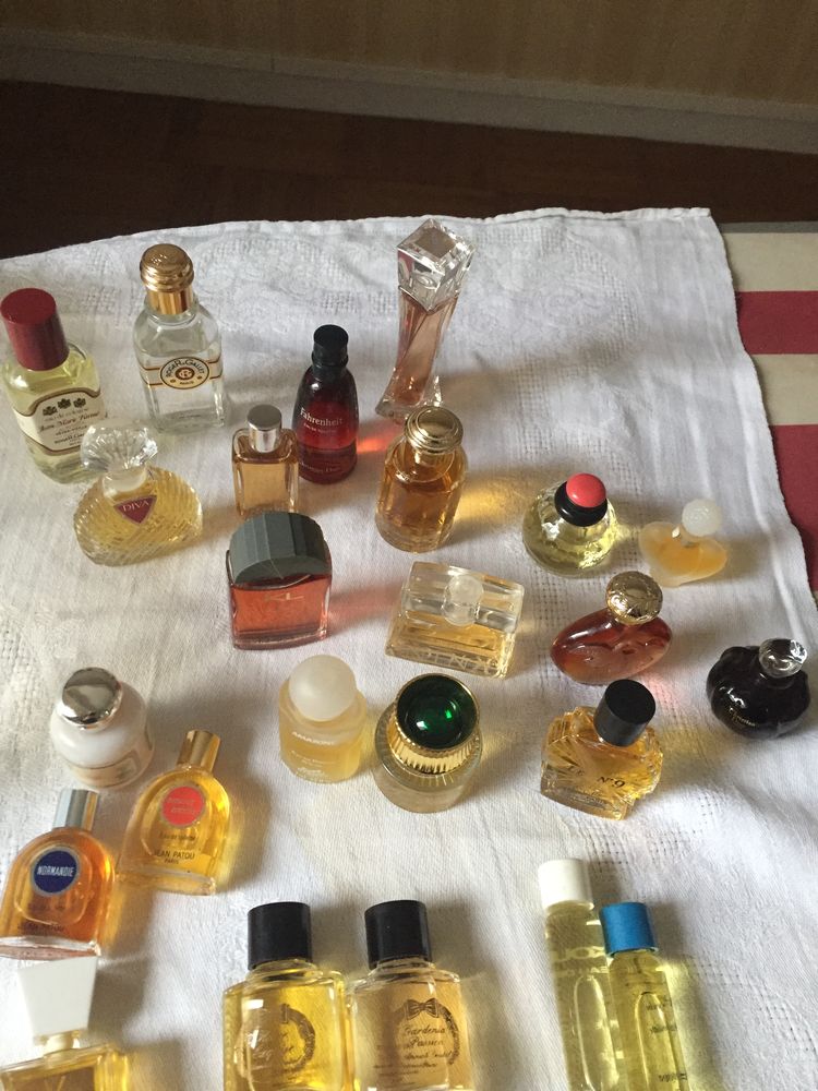 Miniatures de parfum originales  3 Fontenay-le-Fleury (78)