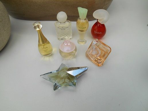 Lot  de miniatures de parfum 25 Douvrin (62)