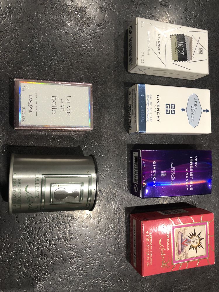 Miniatures de parfum 8 Charbonni�res-les-Bains (69)