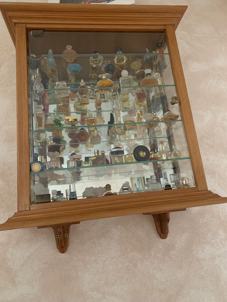 Miniatures parfum 300 Mont�vrain (77)