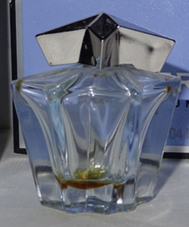 Miniatures de parfums et objets publicitaires Thierry Mugler 1 Fleurey-sur-Ouche (21)