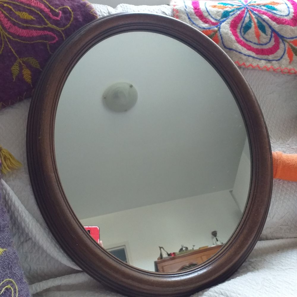 Miroir Ovale Cadre Bois Marron Vintage
60 Peypin (13)