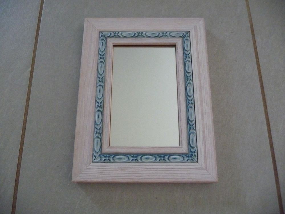 Miroir petit format avec cadre bois ivoire et bleu - Neuf 10 Celles-sur-Belle (79)