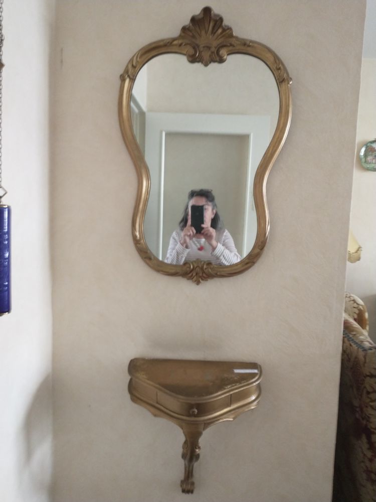 Miroir et petite table murale Vintage 1950 en bois dor� 0 Saint-Fons (69)