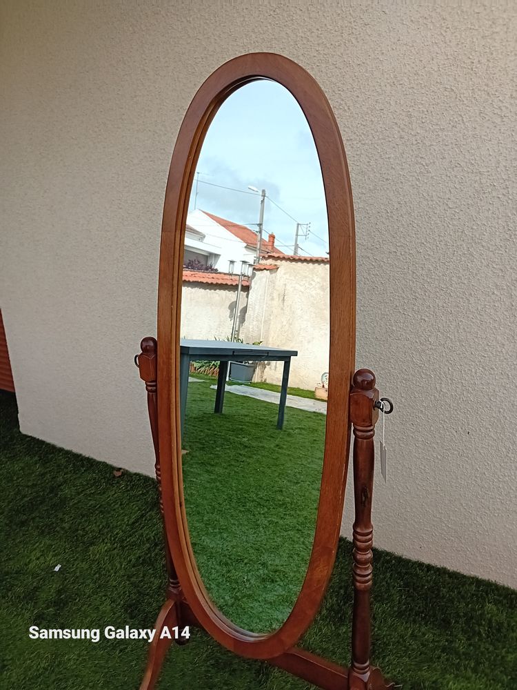 MIROIR SUR PIEDS 15 Roanne (42)