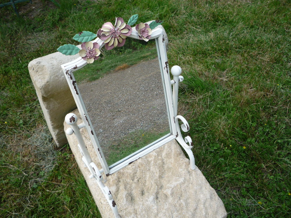 Miroir de table en fer (G) 25 Castres (81)