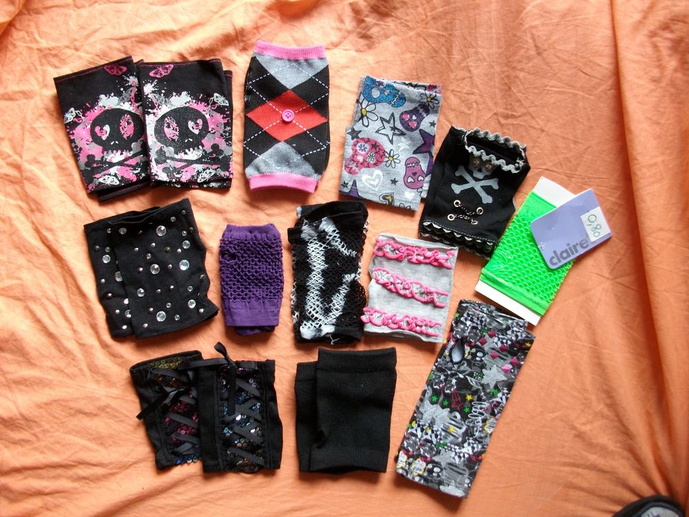 Mitaines - diverses paires 1 Bouxwiller (67)