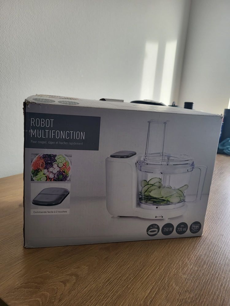 Mixeur blanc 18 Montigny-le-Bretonneux (78)