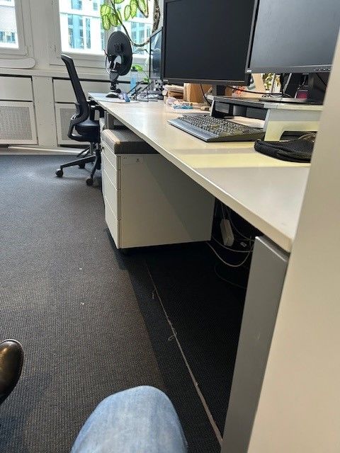 Mobilier de bureau 250 Suisse