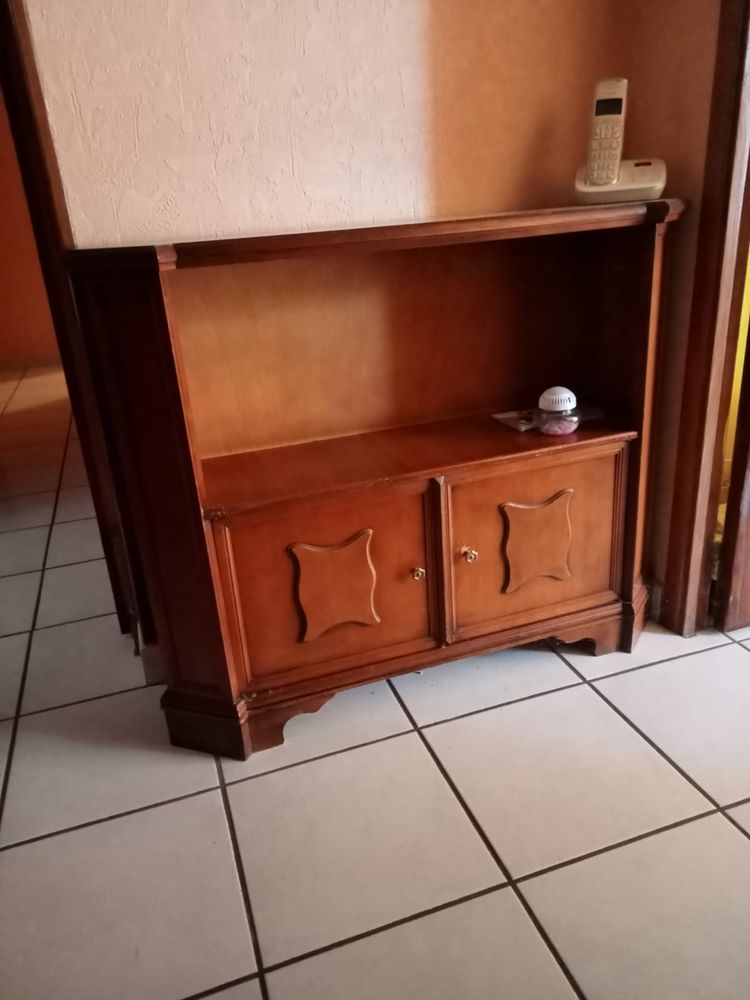 Mobilier de rangement et d�coration. 150 Toulouse (31)