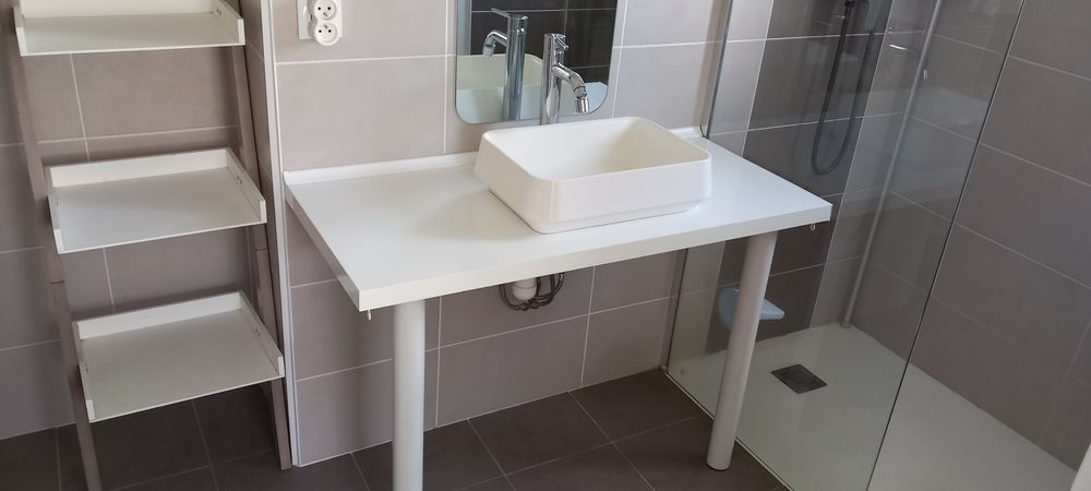 Mobilier et sanitaire salle d'eau 120 Gujan-Mestras (33)