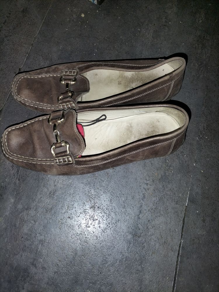 Mocassins cuir Geox pointure 38 tr�s bon �tat 14 Cachan (94)