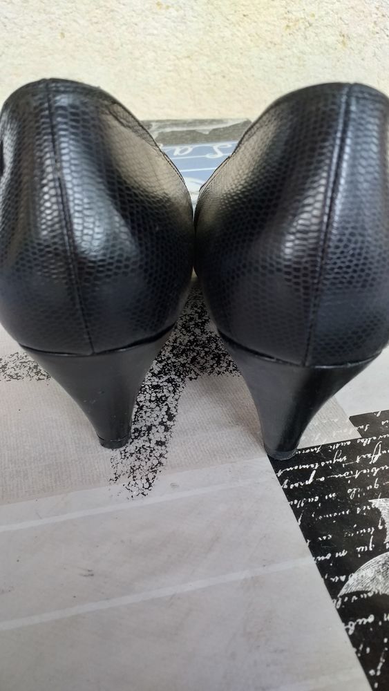 Mocassins femme noir cuir 10 Marseille 14 (13)