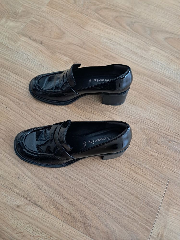 MOCASSINS Femme NOIRS VERNIS NEUF 30 Clichy (92)