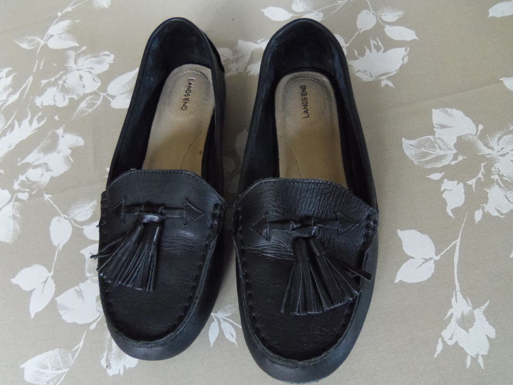 Mocassins femme � pompons 10 Sucy-en-Brie (94)