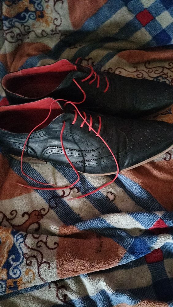 Mocassins a lacets cuir cousu Eram pointure 44 tr�s bon �tat 26 Cachan (94)