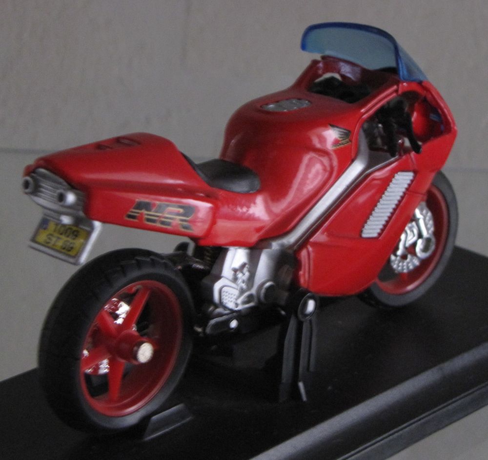 Mod�le r�duit 1/43 - moto 30 Ch�tenay-Malabry (92)