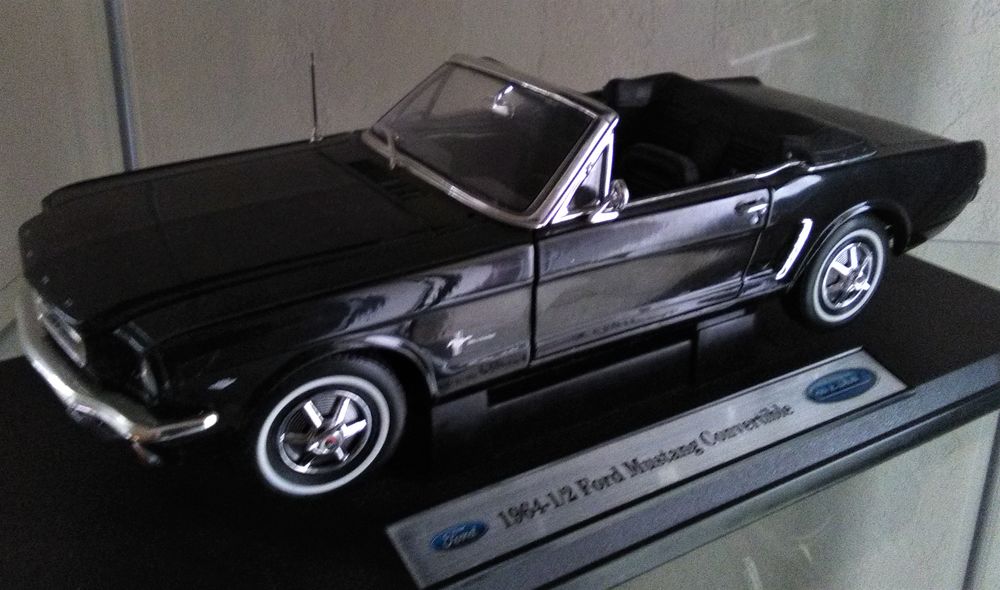 Mod�les r�duits auto 1/18 50 Ch�tenay-Malabry (92)