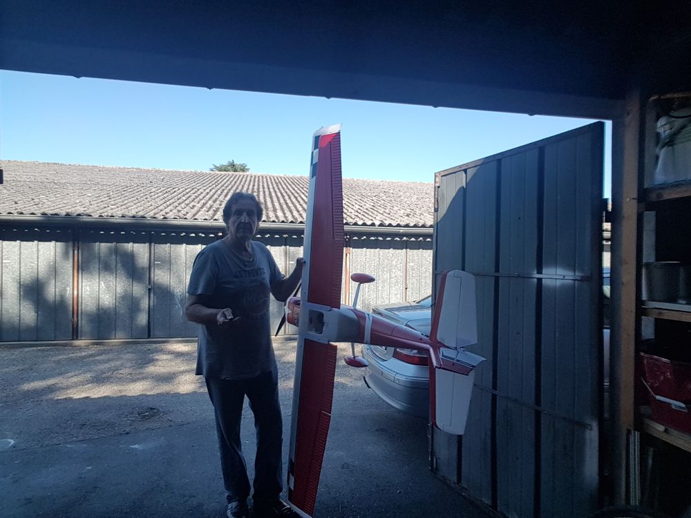 modelisme  avion plus radio 240 Lormont (33)