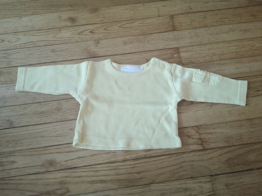 F 13 (5) - 3 mois - Tee-shirt jaune manches longues avec poc 0 Paris 13 (75)