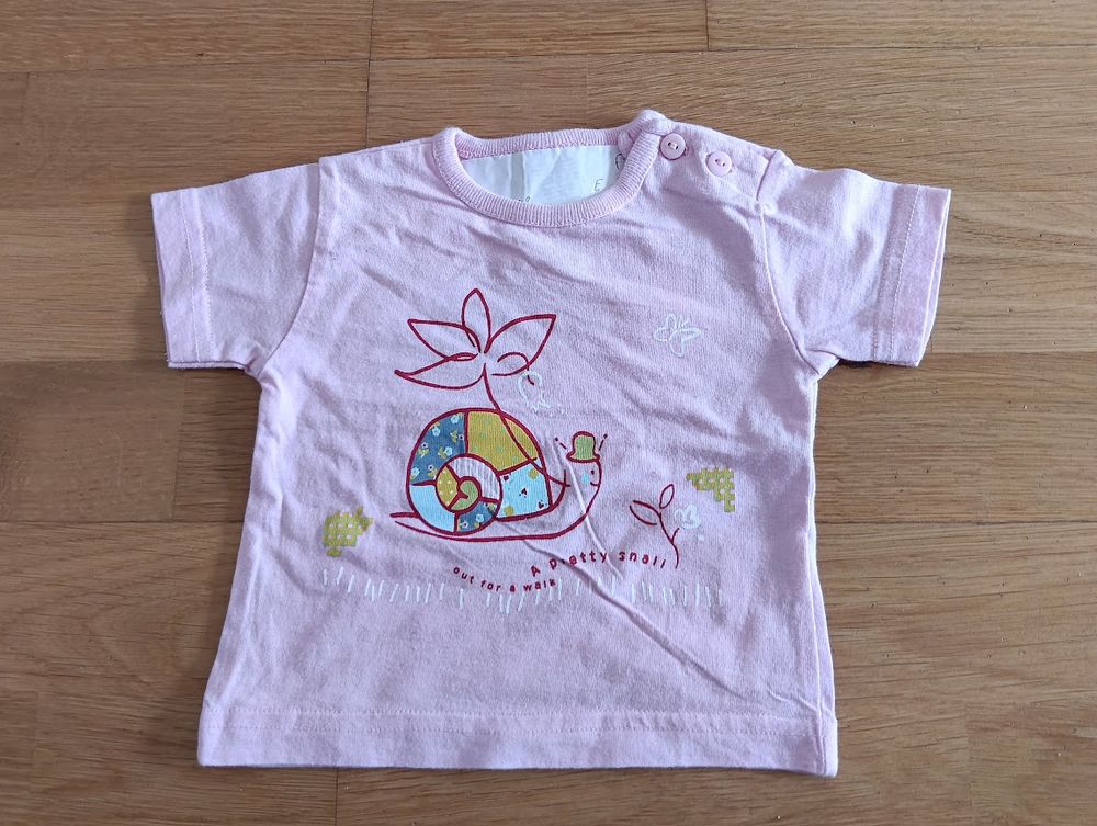 F 13 (15) - 6 mois - Tee-shirt rose avec escargot 1 Paris 13 (75)