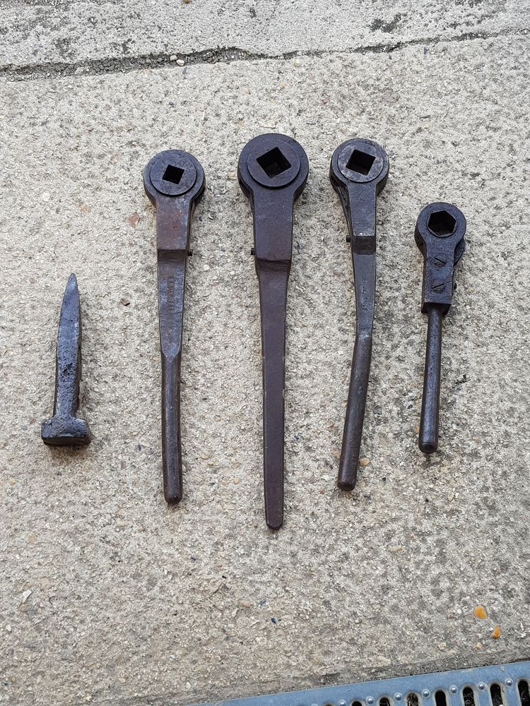 Cle a molette sncf 0 Rethel (08)