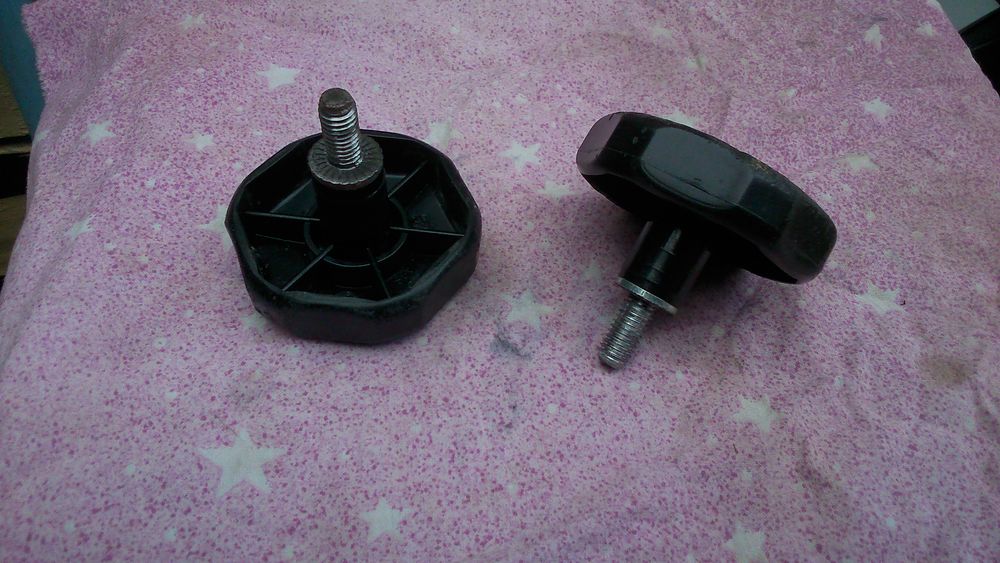 Molettes DECATHLON pout montage roues stabilisatrices) 3 Saint-Dizier (52)