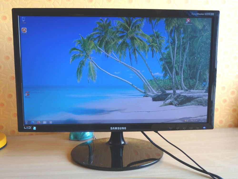 Moniteur Led Samsung Sync Master 22  35 Villeneuve-d'Ascq (59)