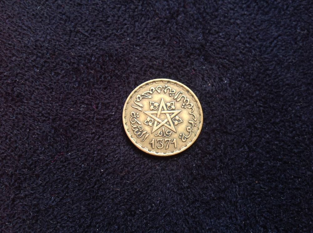 PIE?CE DE MONNAIE 20 FRANCS MAROC 1371
3 Tr�gunc (29)