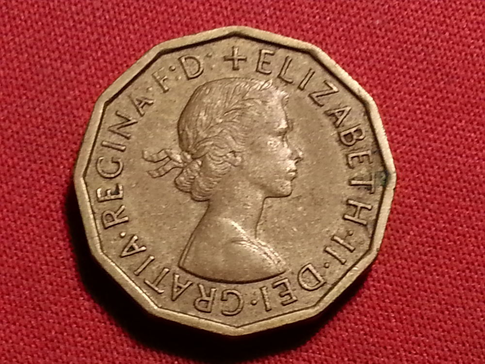 Monnaie ROYAUME -UNI - N� 1655 / 1662
0 Grues (85)