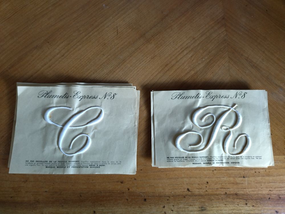 Monogramme � coudre ancien 5 Ch�teauroux (36)