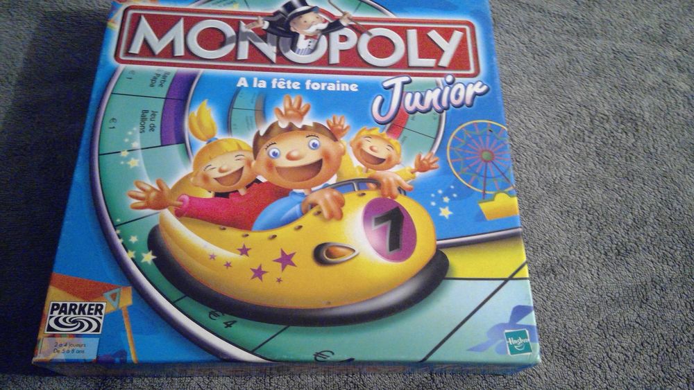 MONOPOLY JUNIOR
A LA FETE FORAINE
2 A 4 JOUEURS
5 A 8 ANS 8 Triel-sur-Seine (78)