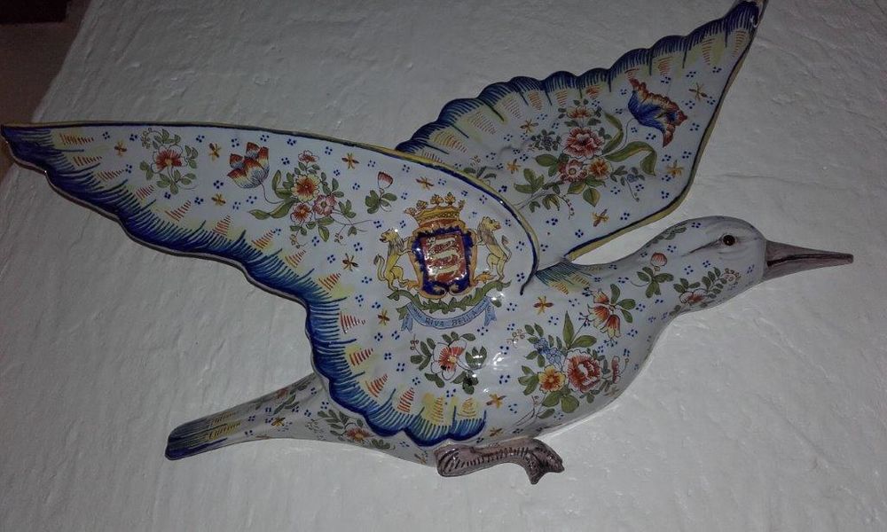 ....A MONTA GNON.   FA�ENCES ANCIENNE 250 Cires-l�s-Mello (60)