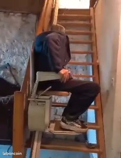 un monte escalier Stannah 400 500 Saint-Genou (36)