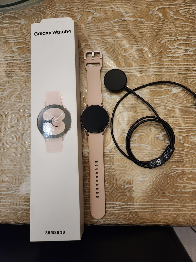 Montee GALAXY WATCH4 NEUVE 100 La Chapelle-Saint-Luc (10)
