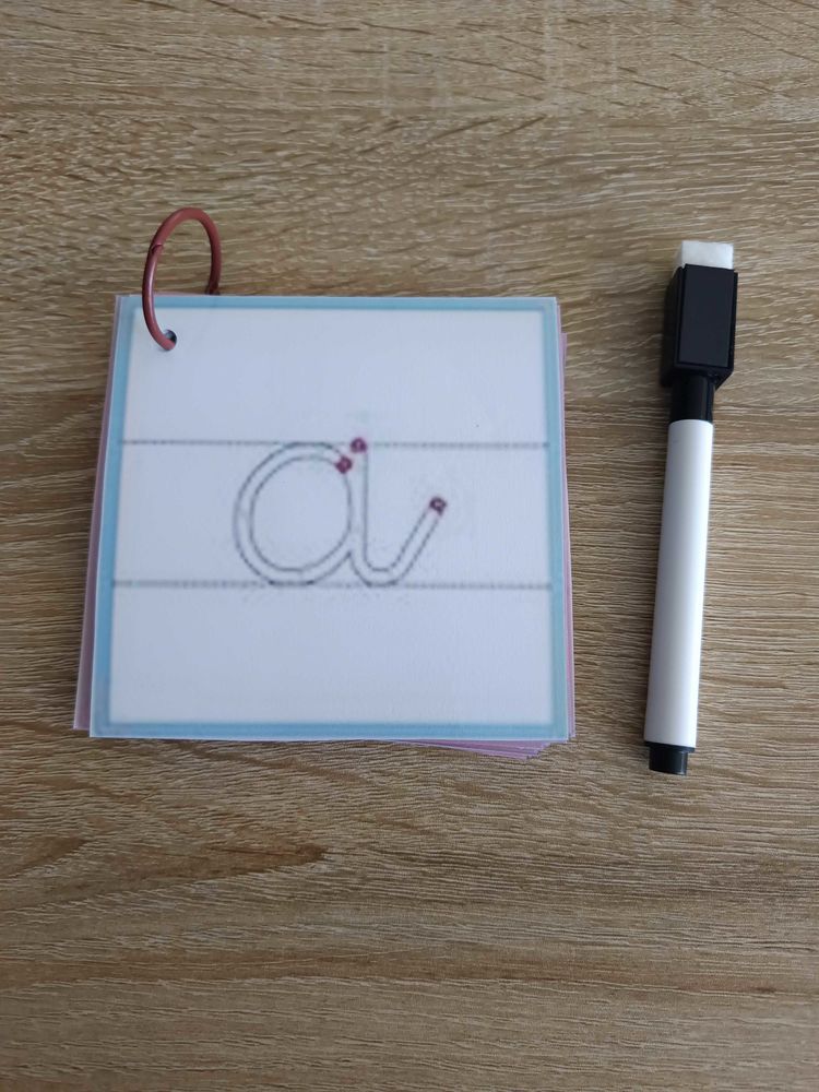 Montessori l'alphabet en attach� 5 H�rouville-Saint-Clair (14)