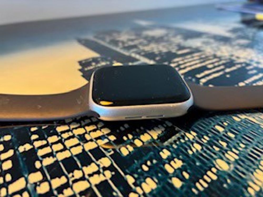 Montre Apple Watch S�ries 5 (GPS) 85 Saint-Pierre (97)