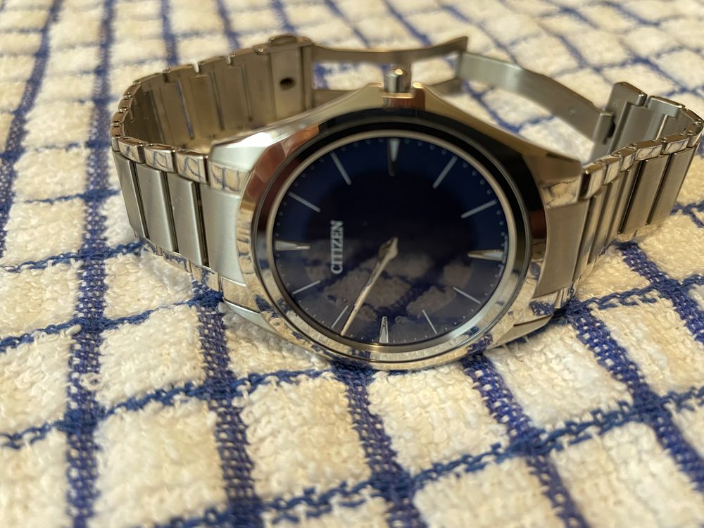 Montre automatique CITIZEN Eco-Drive extra-plate Titane 2700 Gif-sur-Yvette (91)