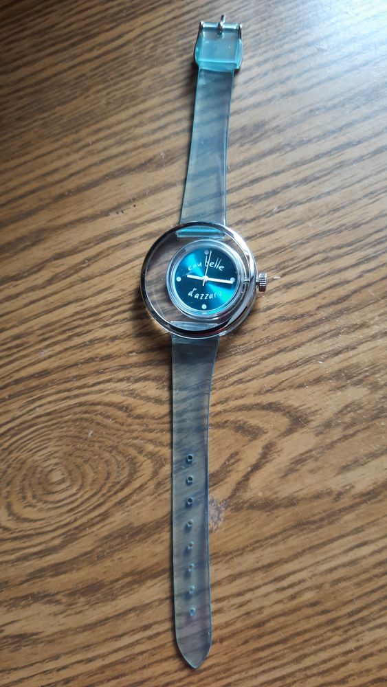 Montre Azzaro    eau belle    Bleu ciel 10 Oberschaeffolsheim (67)