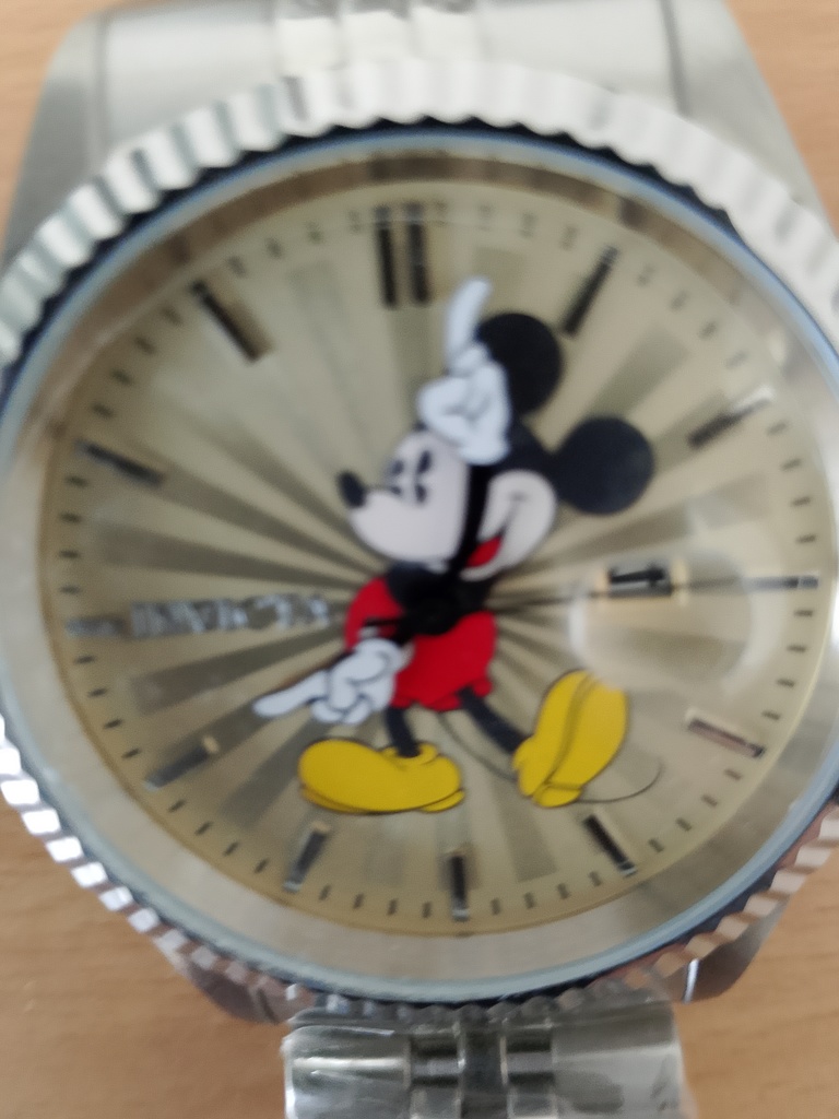 Montre-bracelet cadran illustr� m�tal argent� 150 Marcillat-en-Combraille (03)